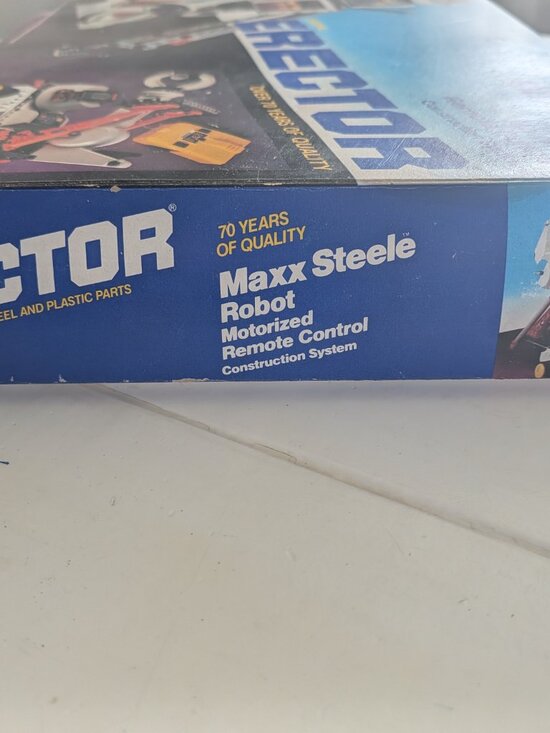 Here VTG 1984 Ideal Maxx Steele Motorized Robot Kit Complete Remote Control Erector